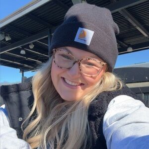 Meet your Posher, Cameron